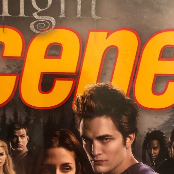 Twilight Scene It? The DVD Game Trivia Game (NEW) - Picture 11 of 14